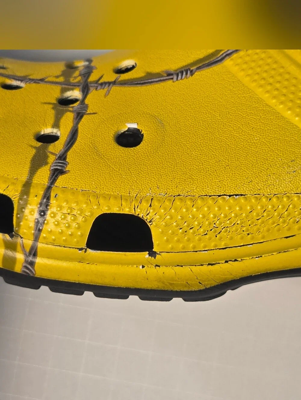 Post Malone x Crocs Dimitri Barbed Wire Clog - Picture 8 of 8